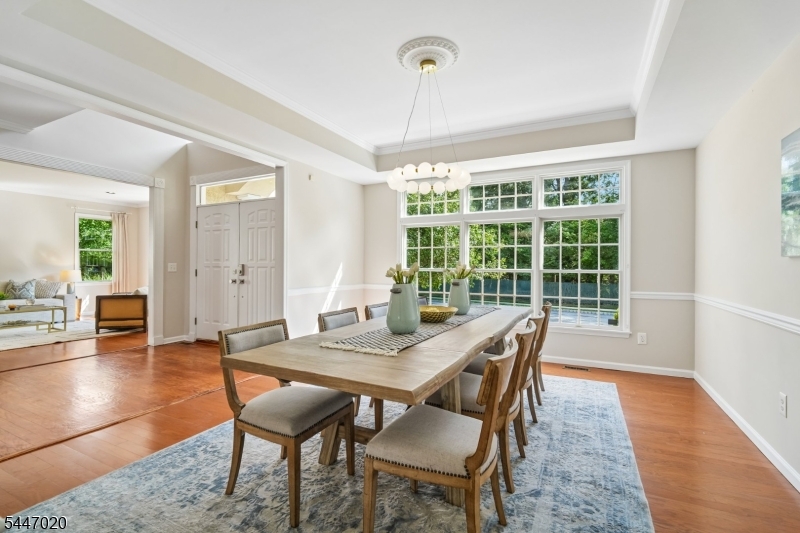 The Grande at Pleasantdale - Residential