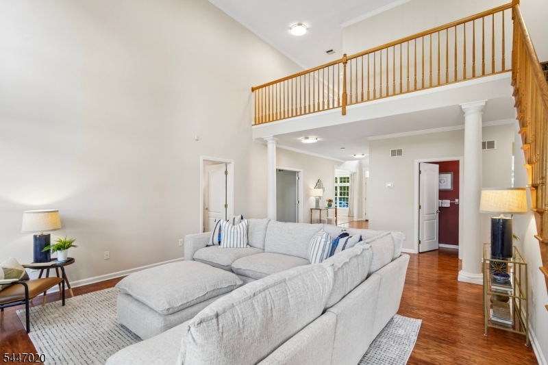 The Grande at Pleasantdale - Residential