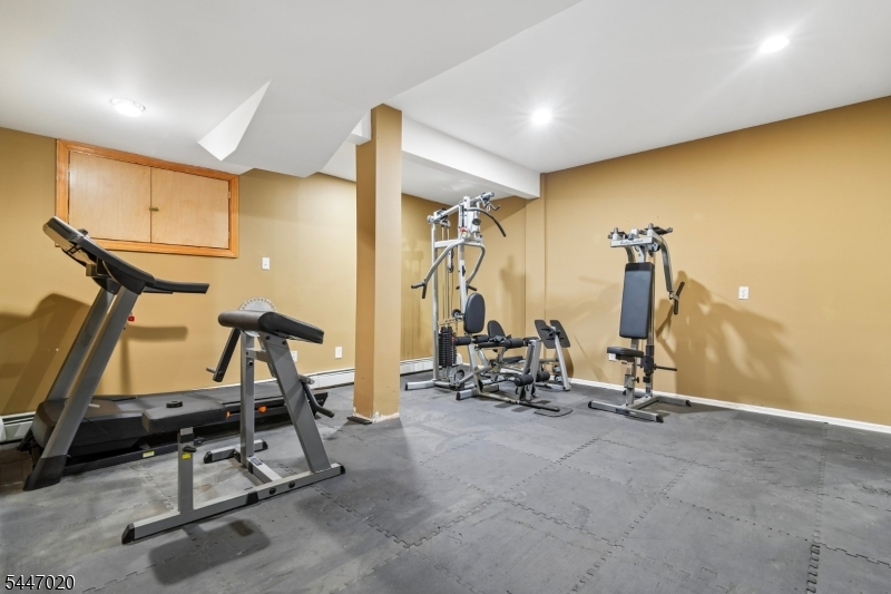 The Grande at Pleasantdale - Residential