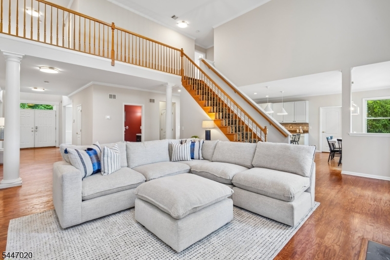 The Grande at Pleasantdale - Residential