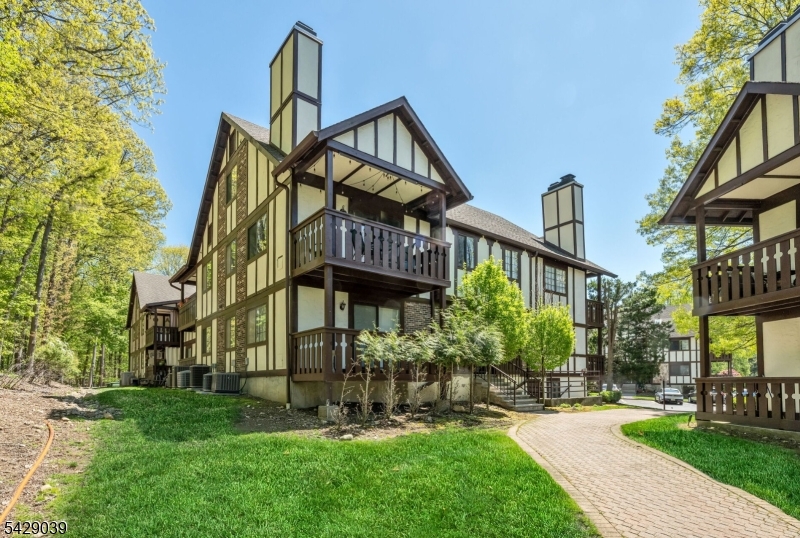 Ridge Gardens - Residential