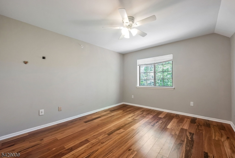 Ridge Gardens - Residential