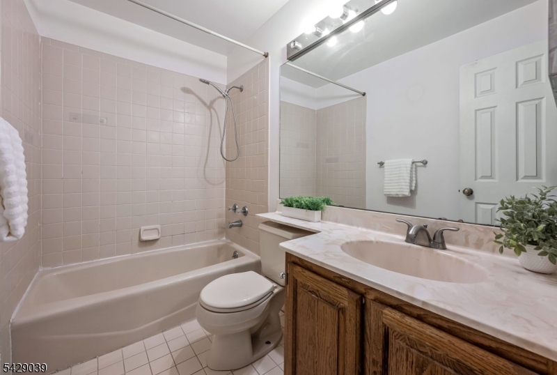 Ridge Gardens - Residential