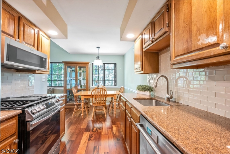 Ridge Gardens - Residential