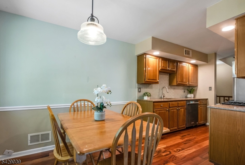 Ridge Gardens - Residential