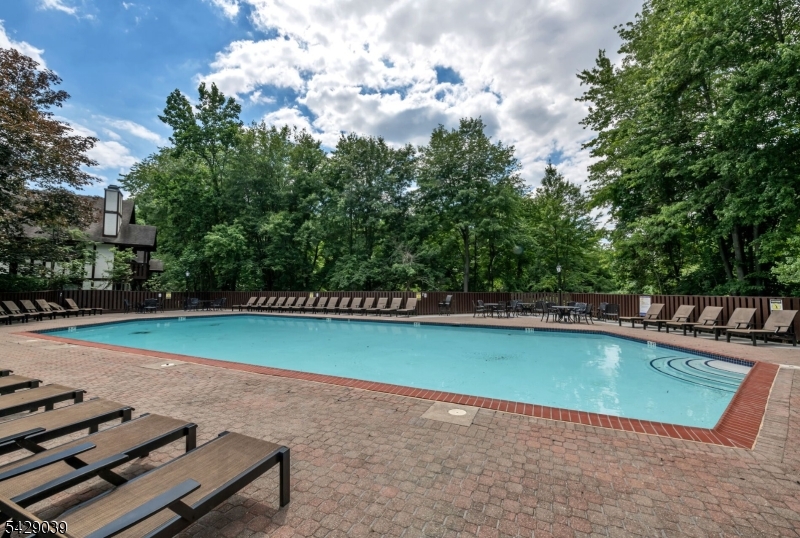 Ridge Gardens - Residential