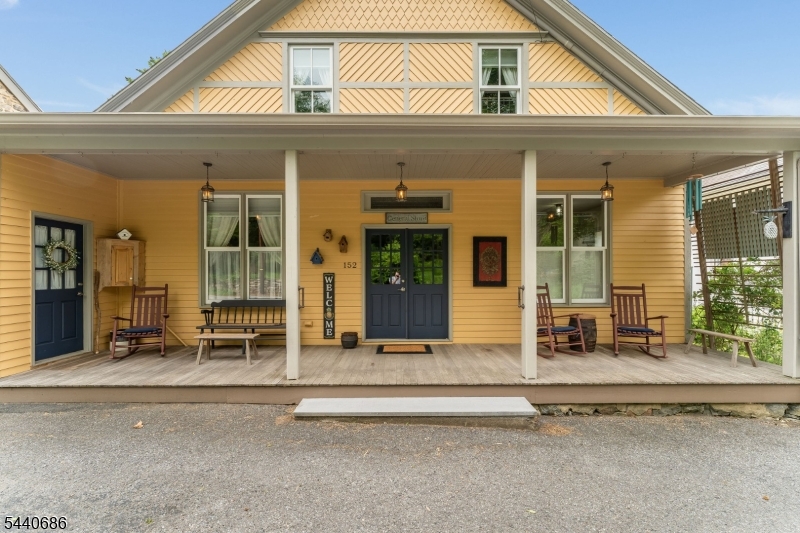 Finesville - Residential