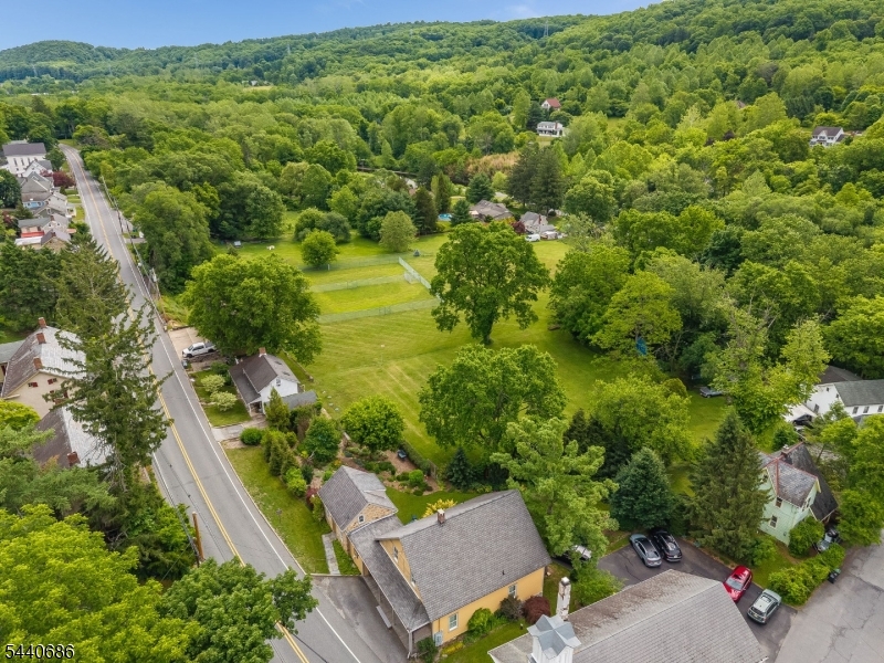 Finesville - Residential
