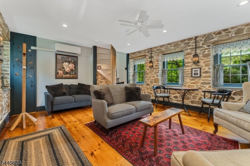 Finesville - Residential