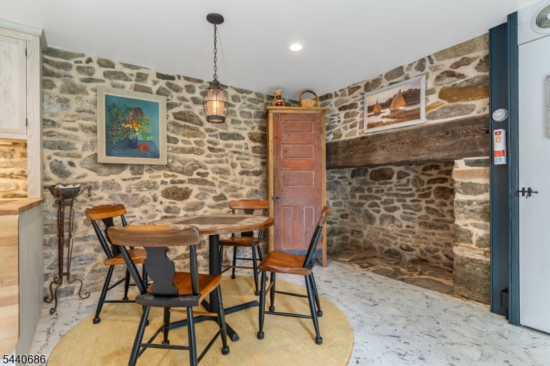 Finesville - Residential