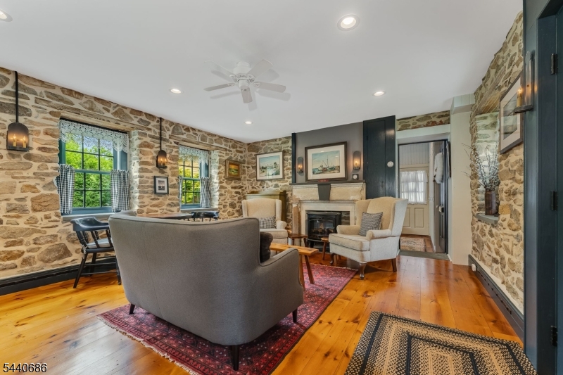 Finesville - Residential