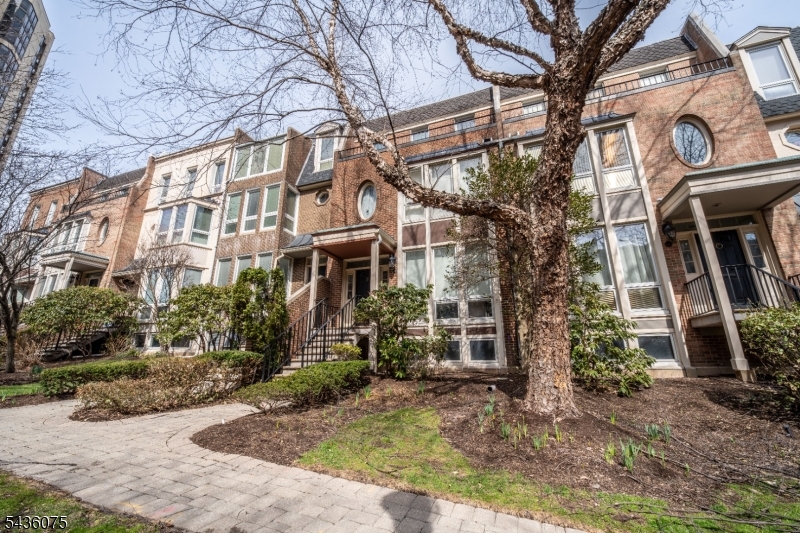Kensington Park Town Homes - Residential