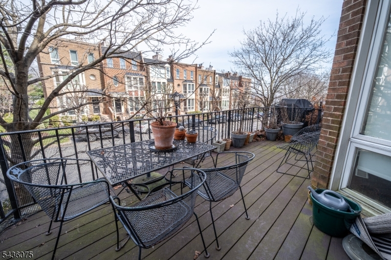Kensington Park Town Homes - Residential