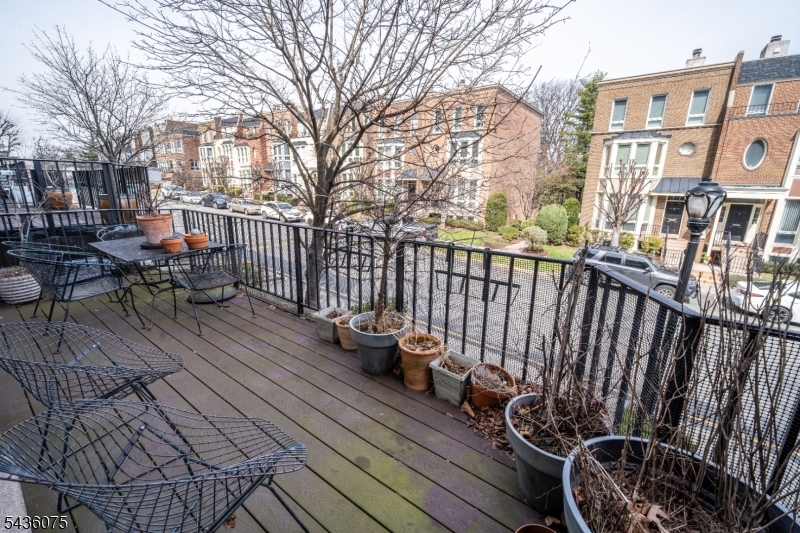 Kensington Park Town Homes - Residential