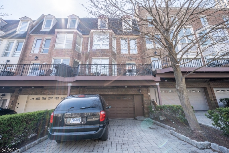 Kensington Park Town Homes - Residential