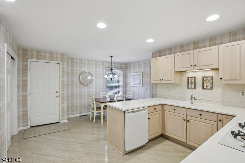 Moore Estate - Residential