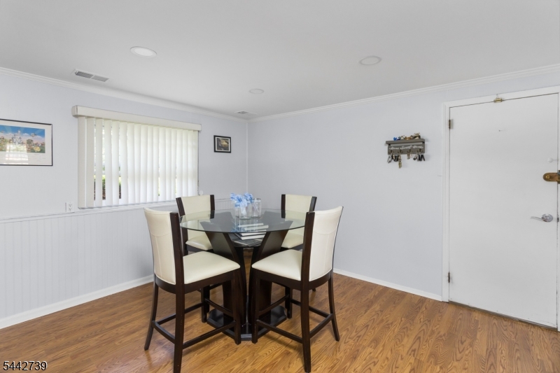 Lawrence Brook - Residential