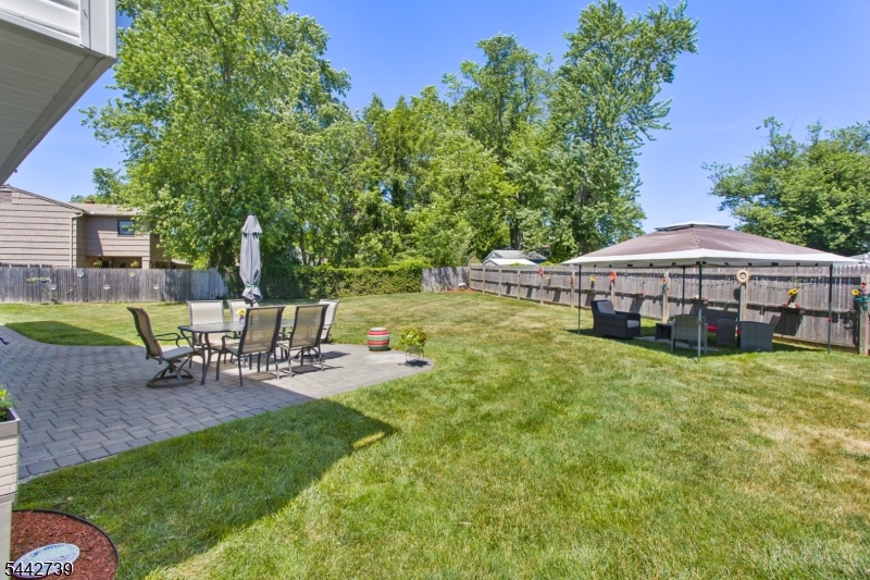 Lawrence Brook - Residential