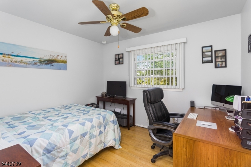 Lawrence Brook - Residential