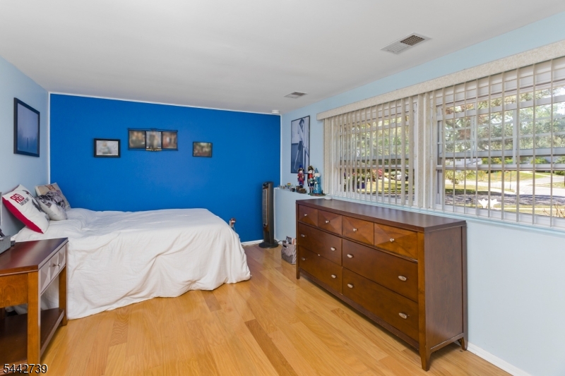 Lawrence Brook - Residential