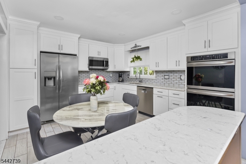 Lawrence Brook - Residential