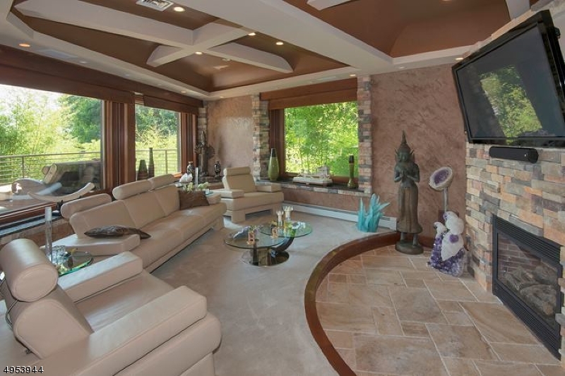 DAVIS COVE Lake Front - Residential