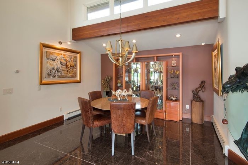 DAVIS COVE Lake Front - Residential