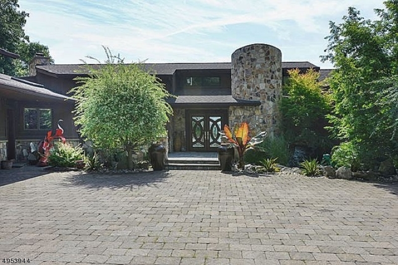 DAVIS COVE Lake Front - Residential