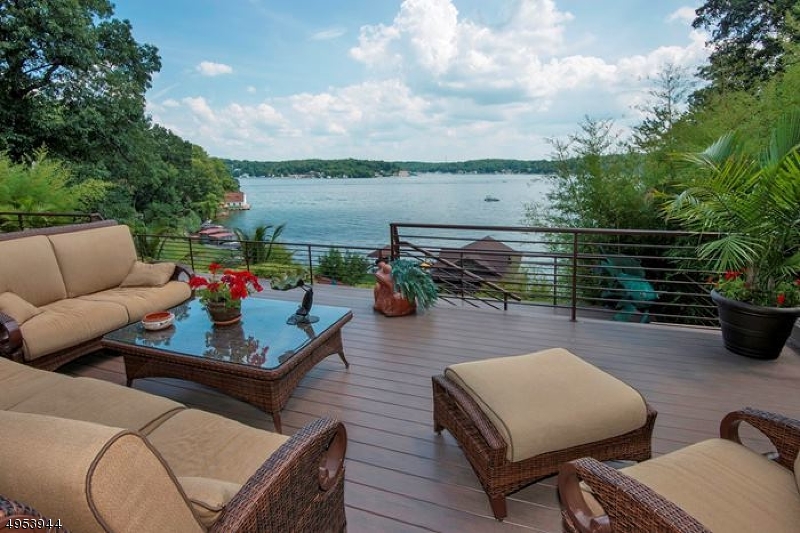DAVIS COVE Lake Front - Residential