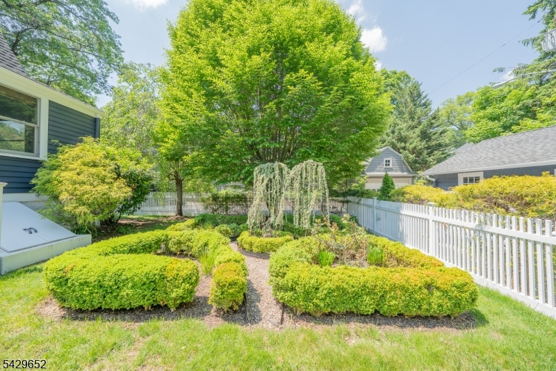 ERWIN PARK - Residential