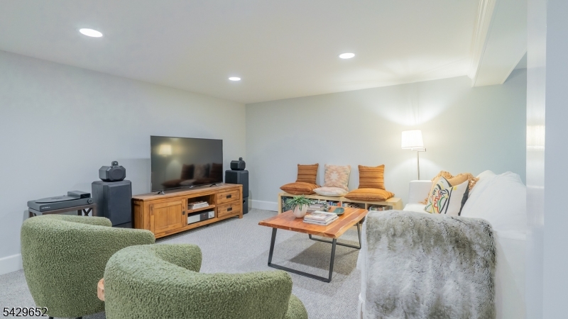 ERWIN PARK - Residential