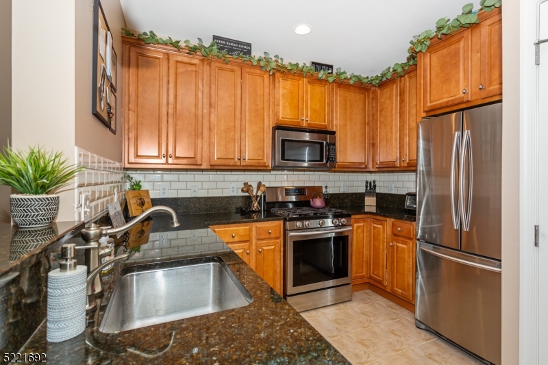 The Grande at Riverdale - Residential