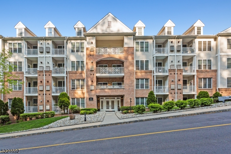 The Grande at Riverdale - Residential