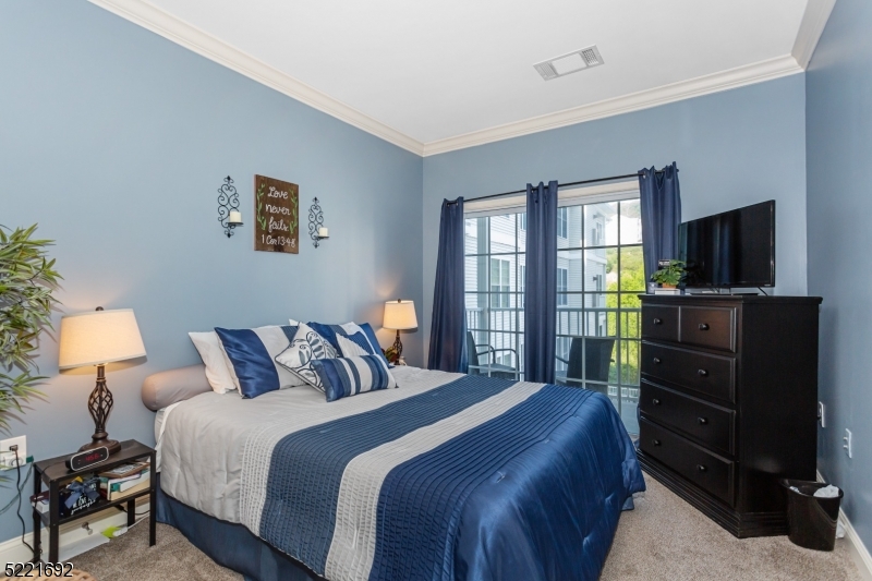 The Grande at Riverdale - Residential