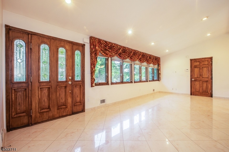 Fieldcrest - Residential