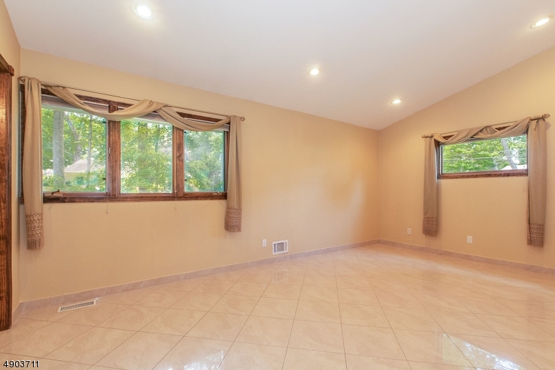 Fieldcrest - Residential
