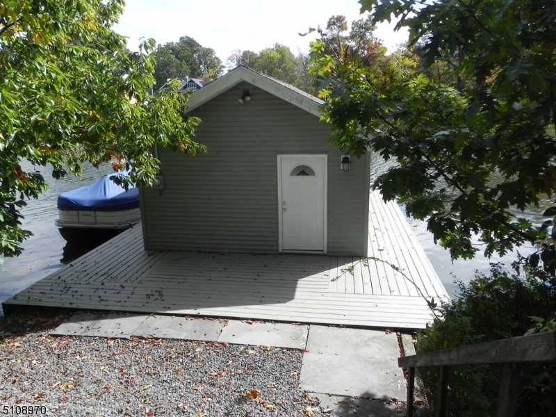 Crescent Cove - Residential