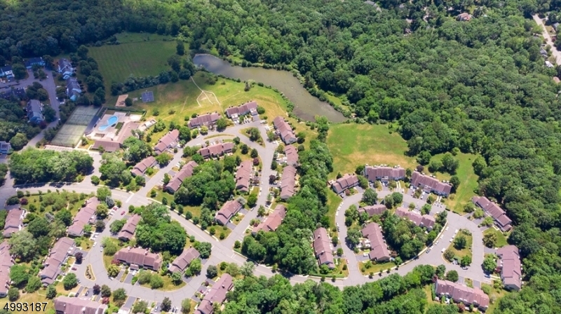Mendham Commons - Residential