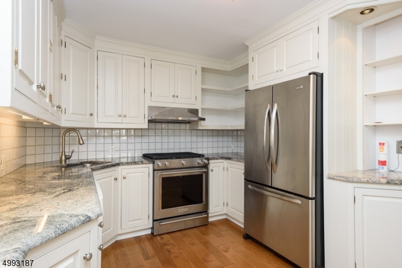 Mendham Commons - Residential