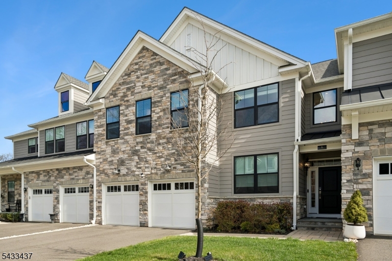 Villas at Warren - Residential