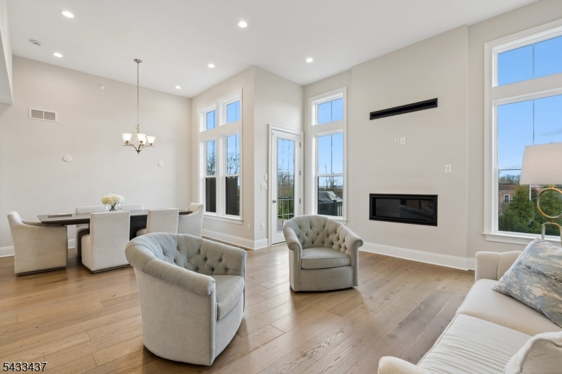 Villas at Warren - Residential