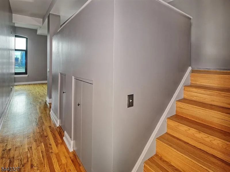 Gregory Commons - Residential Lease