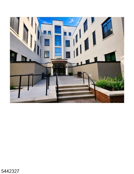 Gregory Commons - Residential Lease
