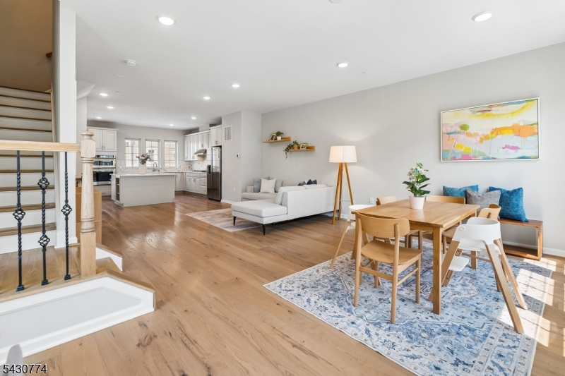 Livingston Square - Residential