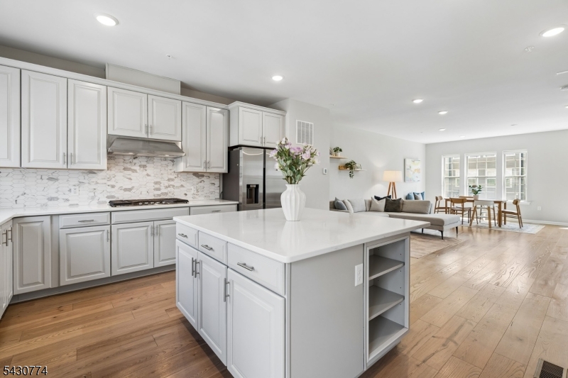 Livingston Square - Residential