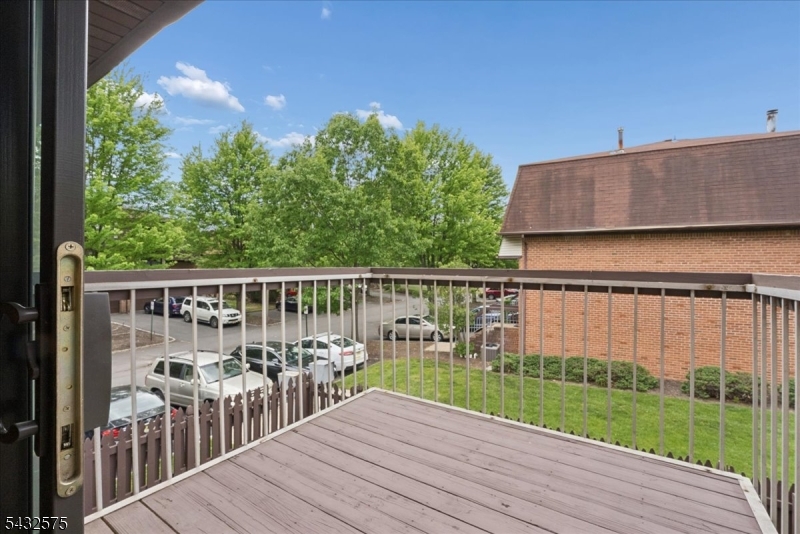 Oak Hollow - Residential