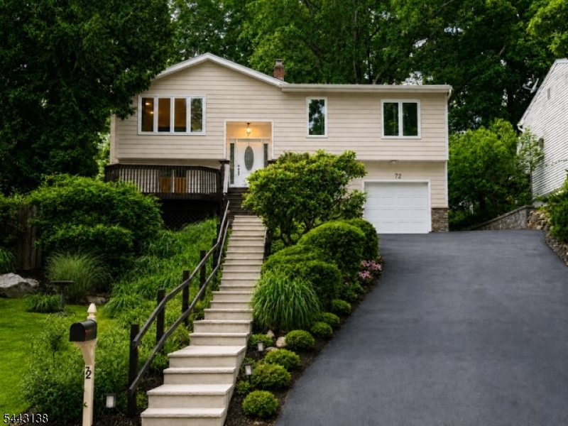 White Meadow Lake - Residential