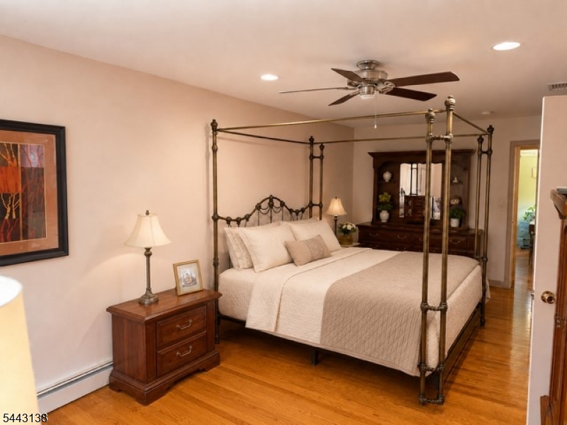 White Meadow Lake - Residential