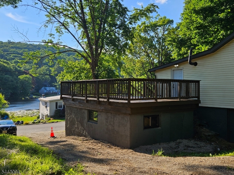 Summit Lake - Residential
