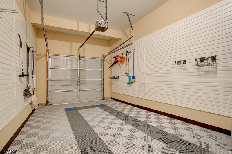 Mazdabrook Commons - Residential